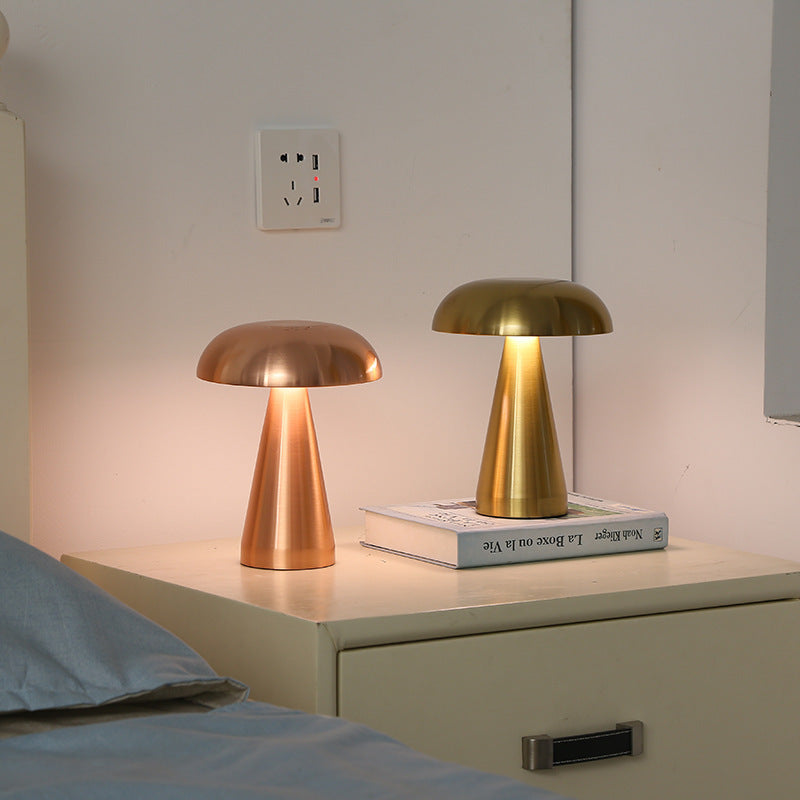 Cross-border foreign trade for mushroom retro desk lamp study bedroom portable charging metal mushroom decorative desk lamp