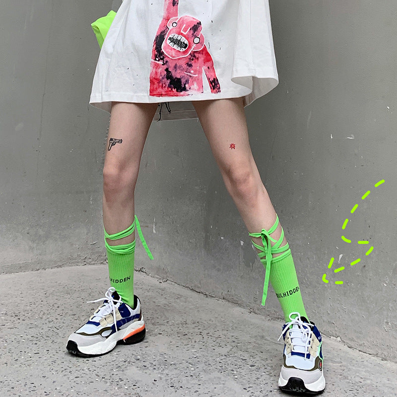 Autumn and winter new Lolita cross-strap socks women's ins eye-catching tide socks, calf socks, medium tube socks