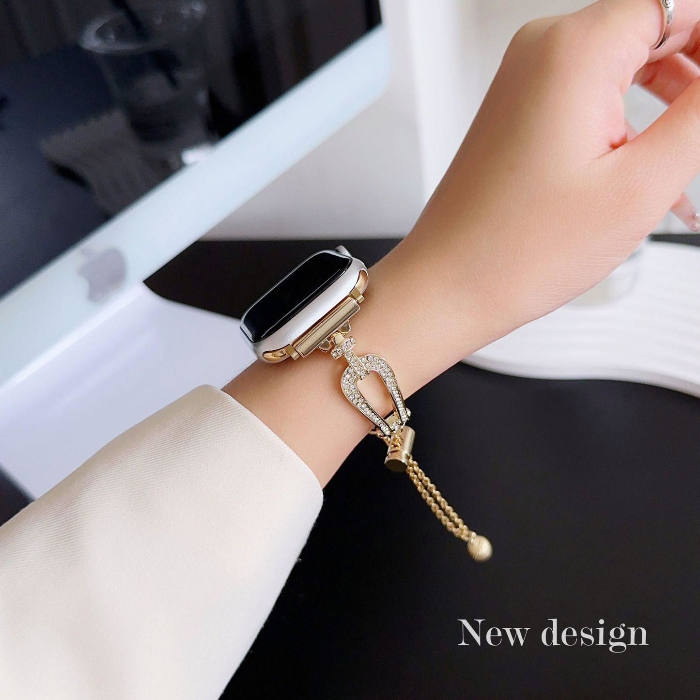 Applicable to Apple Applewatch watch with iwatch Apple 1-8 generation hollowed out horseshoe personalized diamond-encrusted women's summer