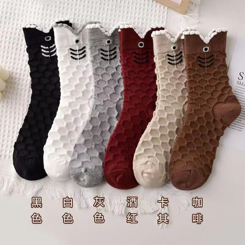 Wear koi socks outside women's long tube autumn and winter boneless medium tube women's socks cute versatile solid color socks wholesale