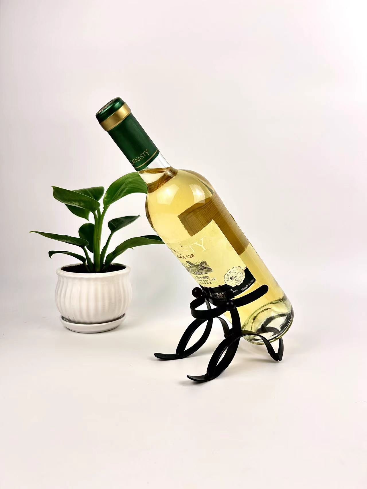 Creative mechanical dog wine rack, wine rack family living room ornament simple style wholesale