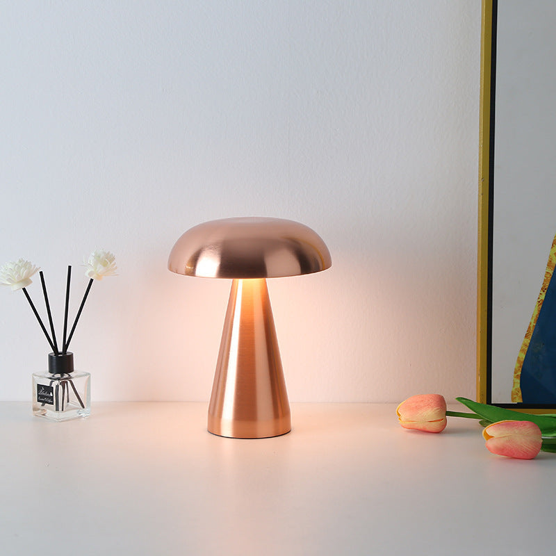 Cross-border foreign trade for mushroom retro desk lamp study bedroom portable charging metal mushroom decorative desk lamp